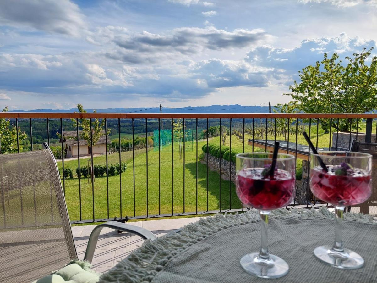 Vineyard Cottage Lan Na Hribu Semic Εξωτερικό φωτογραφία